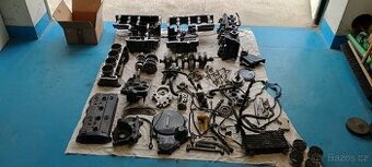 Kawasaki GPZ 1100 díly - motor