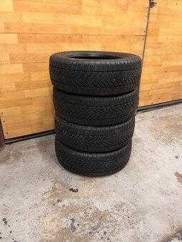 Zimní pneu 185/60/15 č.2