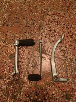 Jawa perak páky a pedál