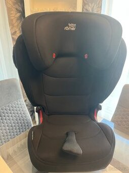 Děrská sesačka Britax Romer Kidfig III M