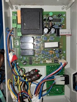 Plynový kotel Protherm 24 KTO deska