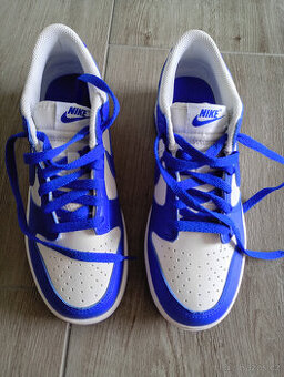 Nike dunk low vel 40 white/hyper royal nové