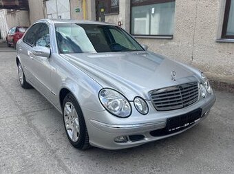 Mercedes E 240 V6