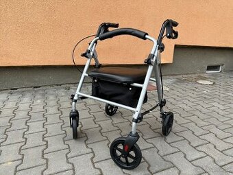 Chodítko pro seniory - odlehčené skládací