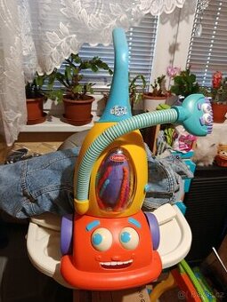 Dětský česky mluvící vysavač