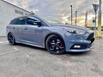 Ford Focus ST