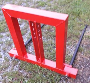 Vidle za traktor nosič baliku a palet