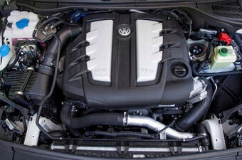 Motor naftový CASC 3.0TDI 176KW VW Touareg 7L 2010
