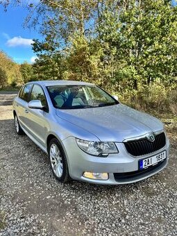 Škoda Superb 2 2011