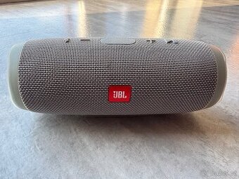 JBL Charge 3 šedý
