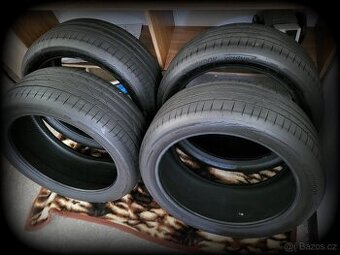 Nové pneu 255/40 R20