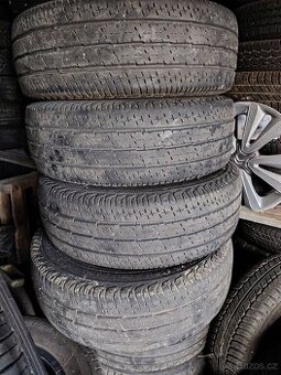 Continental 215/70R15C letní