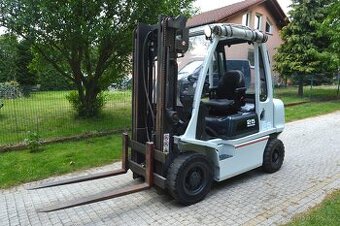 Vysokozdvižný vozík Nissan 25 2018 2,5t Unicarriers Diesel D