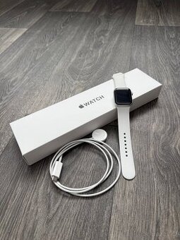 Apple Watch SE (2022)
