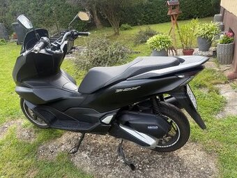 Honda PCX 125 rv. 2021-6704km