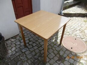 stůl 80x80 - 1