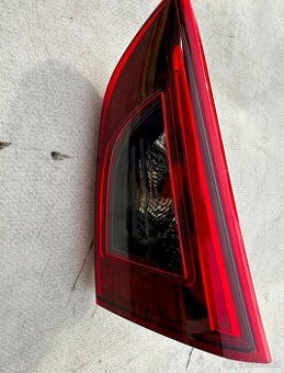 Mazda CX3, pravé zadní světlo, kuft