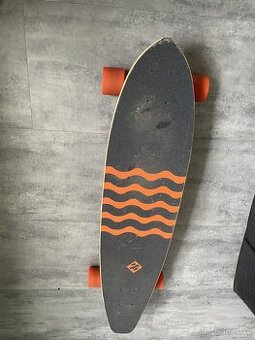 Longboard Street Surfing