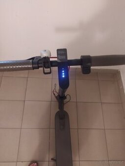 Elektrická koloběžka M 365
