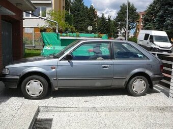 Mazda 323