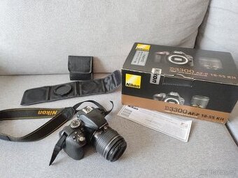 Nikon D3300 + objektiv + příslušenství