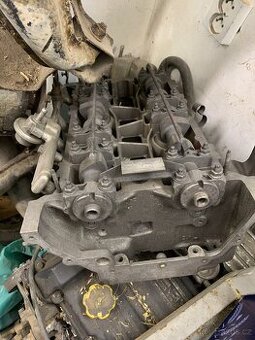ford 2.0 DOHC motory