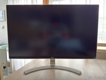 27" LG 27UD68-W