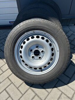 Sada - letní - plechových disků VW 5x130 - 205/65 R16C
