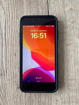 Apple iPhone SE 2022 64 GB Midnight černý