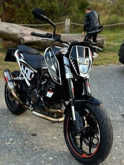 KTM Duke 690