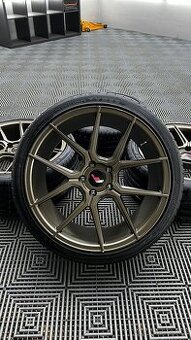 Japan racing JR30 R19 - 1