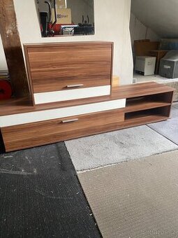 Tv Stolek + skrinky
