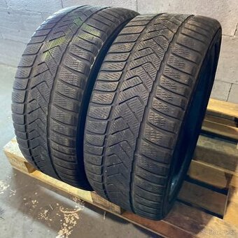 Zimní pneu 235/50 R19 103H Pirelli 6mm