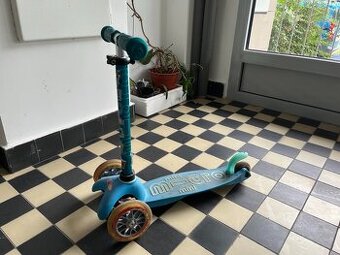 Dětská koloběžka Mini Micro Deluxe (od 2-6 let).