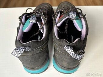 Trekové boty GARMONT vel. 39