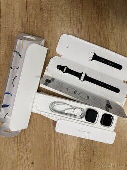 Apple Watch SERIES7 Midnight Aluminium 41mm - komplet balení