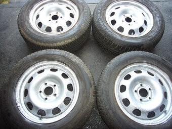 ZIMNÍ KOLA DACIA DUSTER 16" 5x114,3 6,5" et-50,stř.-66,