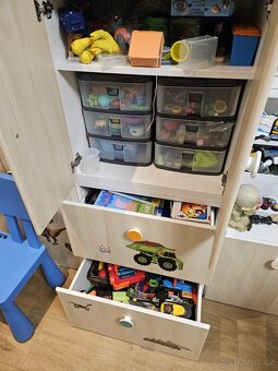 IKEA STUVA dětský nábytek - skříňka se šuplíky