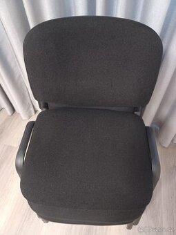 Židle stohovatelná černá - 1