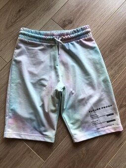 Kraťasy 3/4, velikost 146