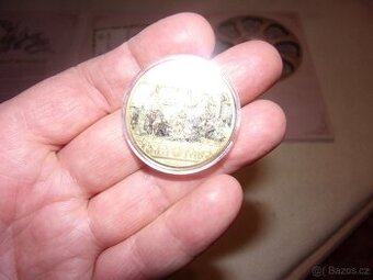 Prodám 1 minci ze sady Národní divadlo
