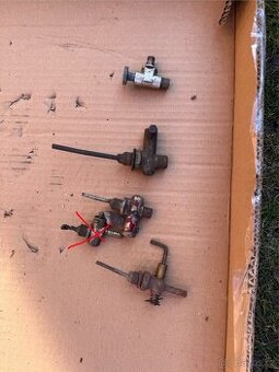 Palivový kohoutek Jawa / ČZ / Stadion / Babetta – veterán