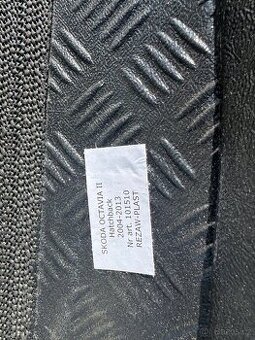 Škoda Octavia II 2004-2013 vana do kufru