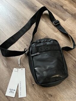 Calvin Klein crossbody taška