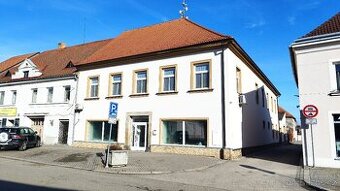Pronájem komerčního prostoru, 173 m2, u náměstí, Soběslav