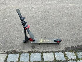 Dětská elektrická sládací koloběžka Scooter - 1