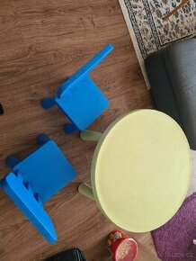 Souprava Ikea Mammut dětské židle a stolek