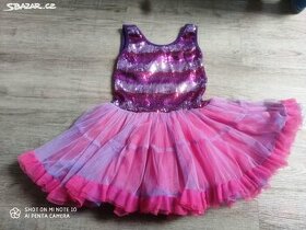Dívčí šaty 6 -7 let