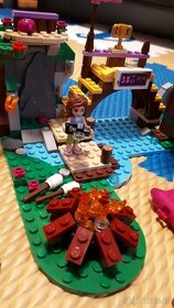 Lego Friends 41121 Dobrodružný tábor - jízda na divoké vodě