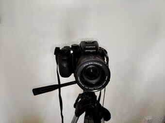 Prodám FUJIFILM FinePix S100FS + 2x baterie